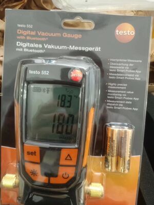 Testo 552 Digital Pressure Gauge with 0 to 0.39 psi Range Bluetooth 4.0 and IP42 Protection