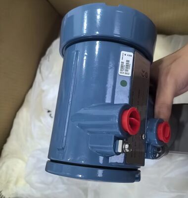 Emerson Micro Motion 2700+CNG050S Stainless Steel Multivariable Flow Transmitter with 0.05% Accuracy and Flange Connectivity