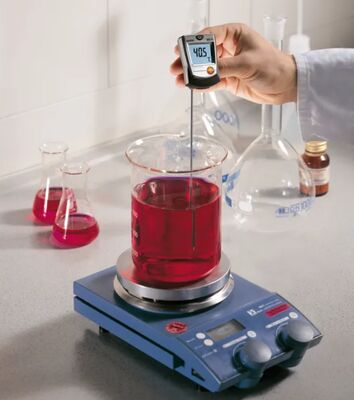 Testo 905-T1 IP65 Rated WiFi Enabled LCD Penetration Probe Thermometer with -50 to +350°C Range