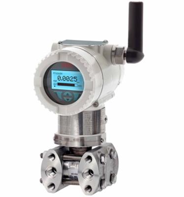 Trasmettitore di pressione differenziale ABB con precisione di base dello 0,055% Input da 4 a 20 mA e limiti di span da 0,2 a 60000 kPa